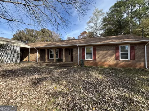 228 Sivell Rd, Lagrange, GA 30241