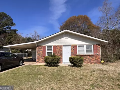 205 Sonja Dr, Warner Robins, GA 31088