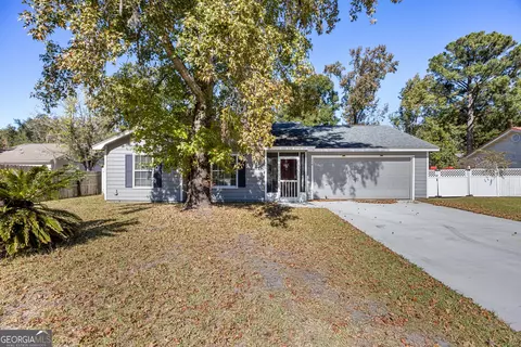114 Colony Pines Dr, Kingsland, GA 31548