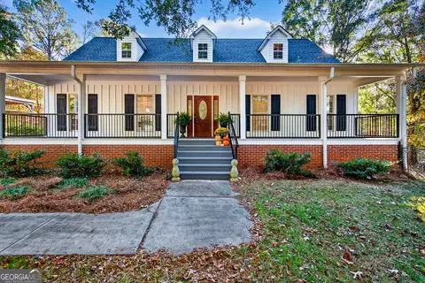 1144 Oak Grove Rd, Pine Mountain, GA 31822