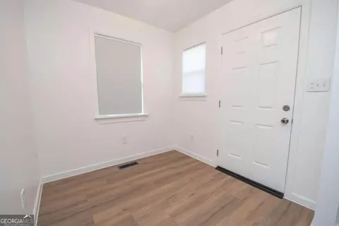 Entry Way - 1186 Lindsey St, Lagrange, GA 30240 photo 2 of 2