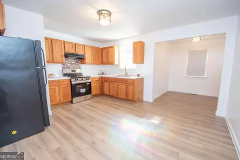 Entry Way - 1186 Lindsey St, Lagrange, GA 30240 photo 1 of 2
