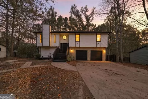 1774 Trail Creek Dr, Lithia Springs, GA 30122