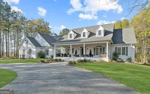 281 Rose Creek Dr, Milledgeville, GA 31061