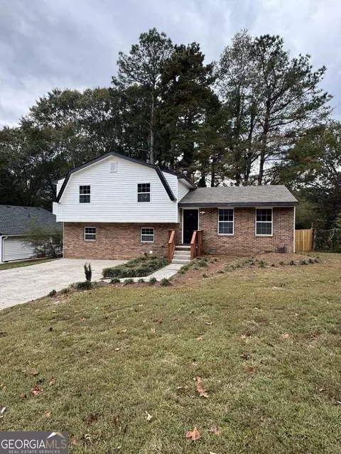 6929 Apache Ln, Riverdale, GA 30274