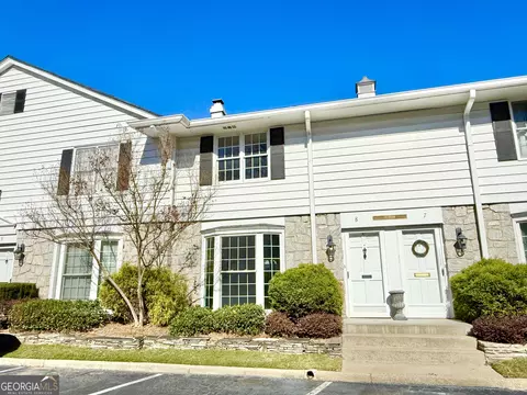136 Peachtree Memorial Dr NW #GA8, Atlanta, GA 30309