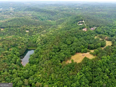 1402 Henderson Mountain Rd, Jasper, GA 30143