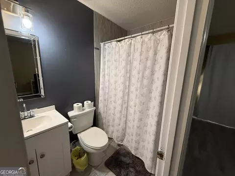 Bath - 208 Pellimore Dr, Warner Robins, GA 31093 photo 2 of 2