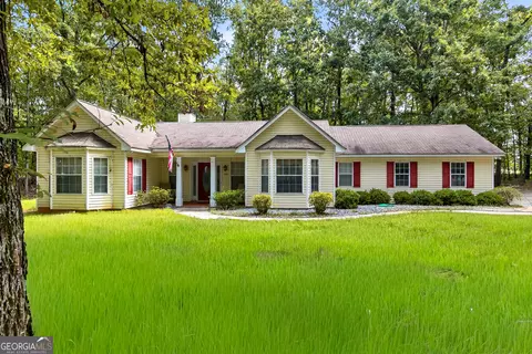 909 Lawshe Rd, Senoia, GA 30276