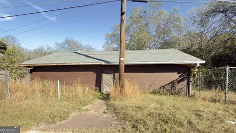 3581 Hollingsworth Rd, Macon, GA 31210