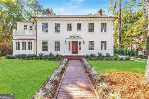 317 E 45th St, Savannah, GA 31405
