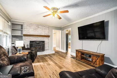 Living - 1083 Hampton Rd, Hampton, GA 30228 photo 1 of 2