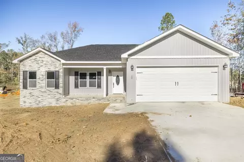 134 Long Pines Cir, East Dublin, GA 31027