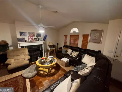 80 Lakeview Trl, Covington, GA 30016 photo 4