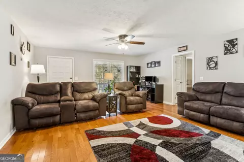 244 State St, Commerce, GA 30529 photo 13