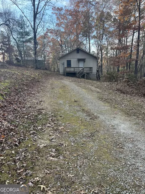56 Carin Ln, Lakemont, GA 30552