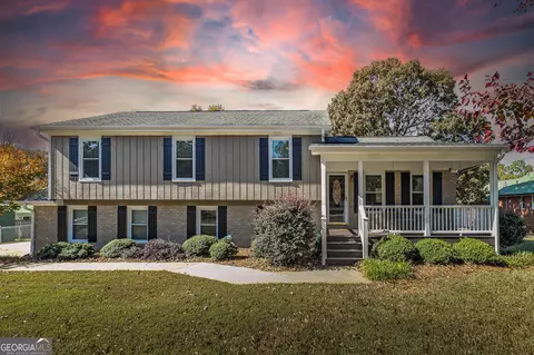 5 Wellington Dr, Mcdonough, GA 30252