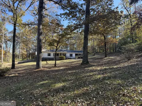 275 Hanson Dr, Lagrange, GA 30240 photo 2