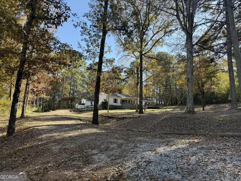 275 Hanson Dr, Lagrange, GA 30240 photo 4