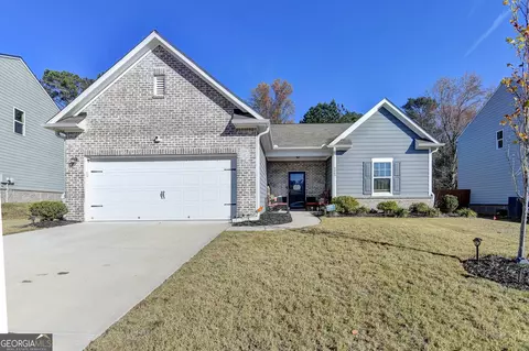 4069 Kendrick Cir, Loganville, GA 30052