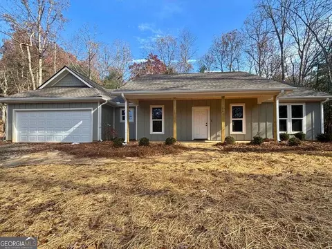 6107 Martin Heights Dr, Young Harris, GA 30582