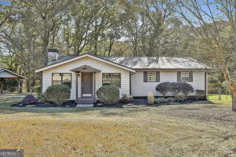 218 Quail Dr, Zebulon, GA 30295