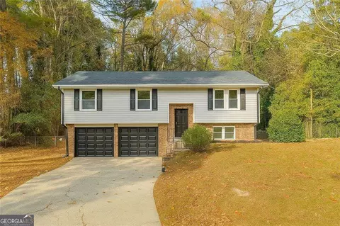 6956 Kimberland Gardens Ln, Lithonia, GA 30058