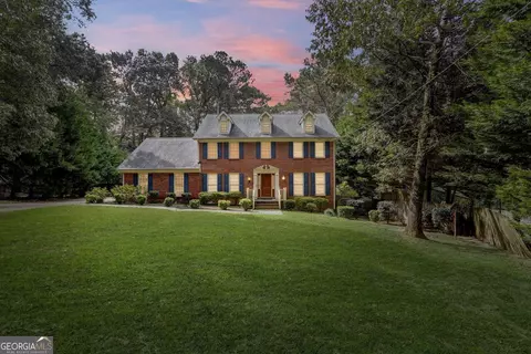 5774 Vantage Ct, Stone Mountain, GA 30087