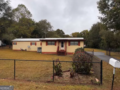 24 David Dr, Hampton, GA 30228