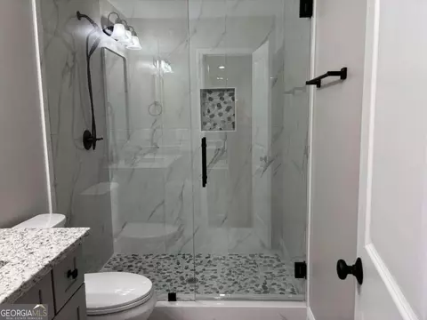 Bath - 2485 Ortega Way, Chamblee, GA 30341 photo 4 of 5