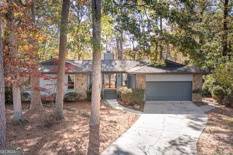 109 Moss Hill Ct, Peachtree City, GA 30269