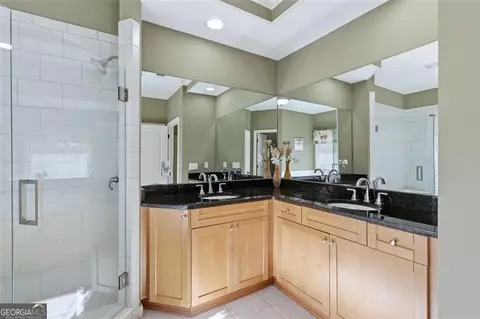 Bath - 3598 Parkridge Pointe, Duluth, GA 30096 photo 1 of 5