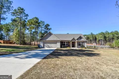 Exterior - 254 Needleleaf Dr, Barnesville, GA 30204 photo 3 of 14
