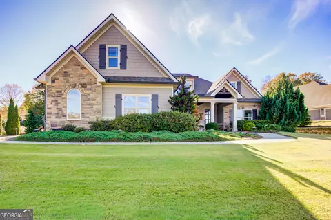 16 W Cove Dr, Newnan, GA 30263