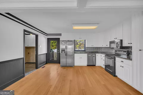Kitchen - 476 Brock Rd, Athens, GA 30607 photo 6 of 6