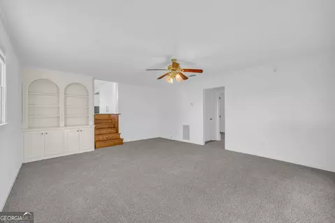Living - 476 Brock Rd, Athens, GA 30607 photo 7 of 7