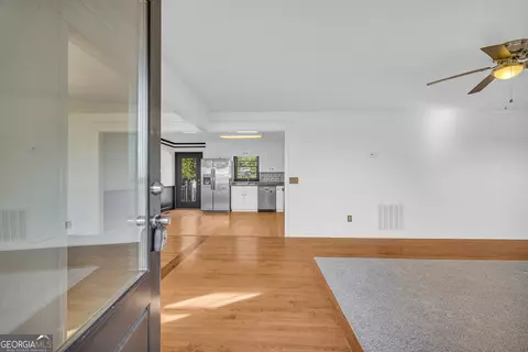 Entry Way - 476 Brock Rd, Athens, GA 30607 photo 1 of 3