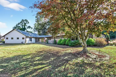 32 Mcdonough St, Hampton, GA 30228