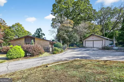 Exterior - 32 Mcdonough St, Hampton, GA 30228 photo 7 of 23