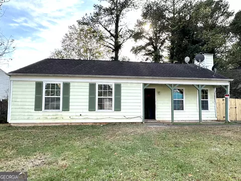 4561 Garden Hills Dr, Stone Mountain, GA 30083