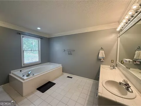 Bath - 223 Village Dr, Lagrange, GA 30240 photo 1 of 3
