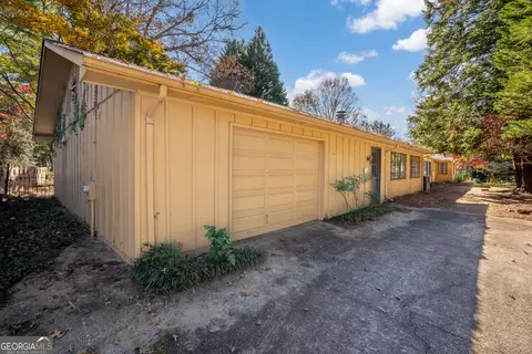 Exterior - 292 Chenocetah Dr, Cornelia, GA 30531 photo 11 of 13