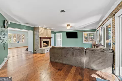 Living - 292 Chenocetah Dr, Cornelia, GA 30531 photo 8 of 8