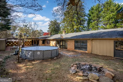 Exterior - 292 Chenocetah Dr, Cornelia, GA 30531 photo 9 of 13