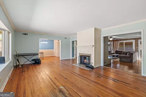 Living - 292 Chenocetah Dr, Cornelia, GA 30531 photo 1 of 8