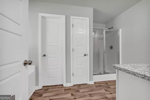 Entry Way - 1065 Hebron Rd, Commerce, GA 30530 photo 11 of 12
