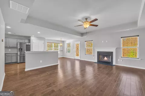 Living - 1065 Hebron Rd, Commerce, GA 30530 photo 1 of 9