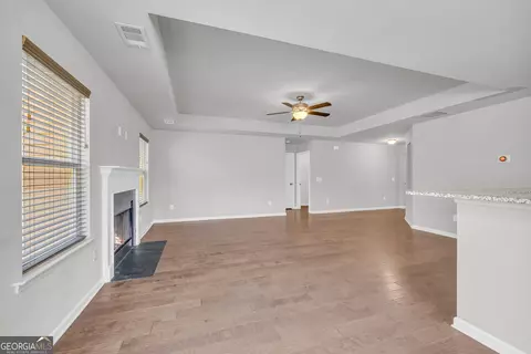 Living - 1065 Hebron Rd, Commerce, GA 30530 photo 9 of 9