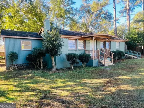 11 W Moore St, Statesboro, GA 30458