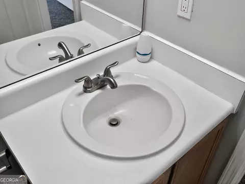 Bath - 3787 Rolling Pl, Conley, GA 30288 photo 4 of 4